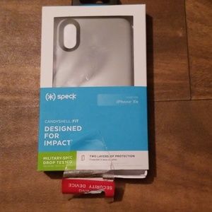 Speck Iphone XR case